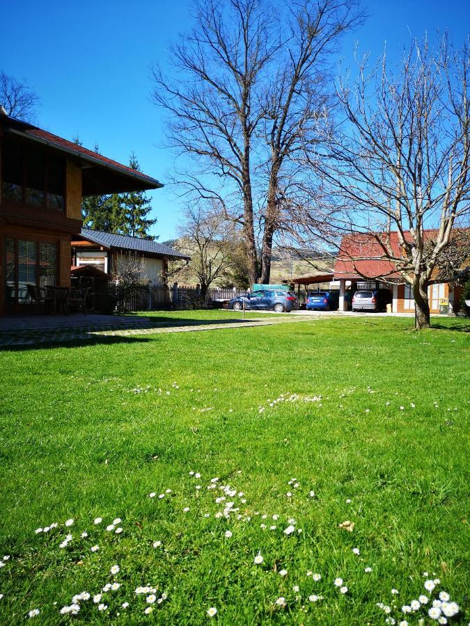 Privat Mini 307 Apartman Bešeňová Kültér fotó